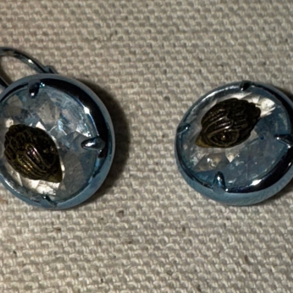 1 Kurt Greiger London Eagle Head Crystal & Blue Metallic Round Leverback Earring